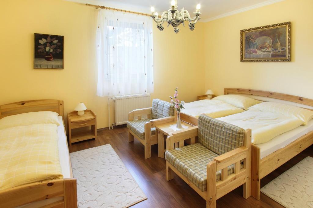 Barokk Hotel Hegyeshalom Cameră foto